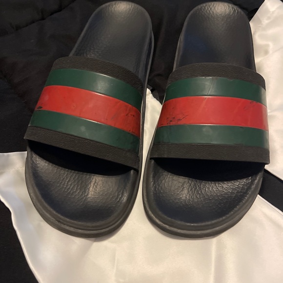 Men’s Gucci Slides/Sandals - Picture 2 of 6